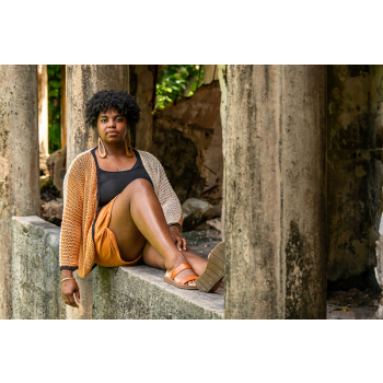 Island Vibes: Summer Knis by Sasha Hyre